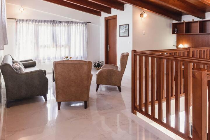 Villa Irina Míloi Esterno foto